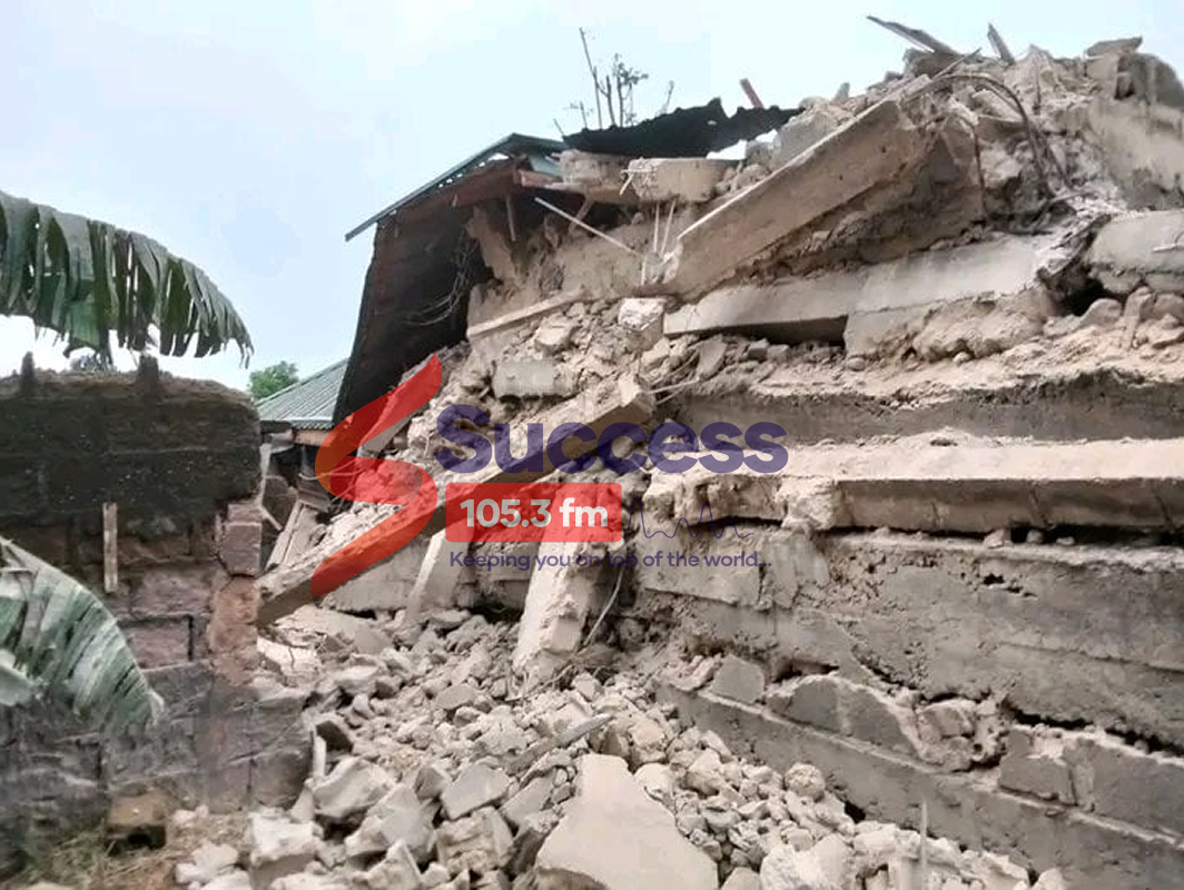 15 RESCUED AS TWO-STOREY BUILDING COLLAPSES EIN LAGOS, RESCUE UNDERWAY TO FIND OTHERS TRAPPED