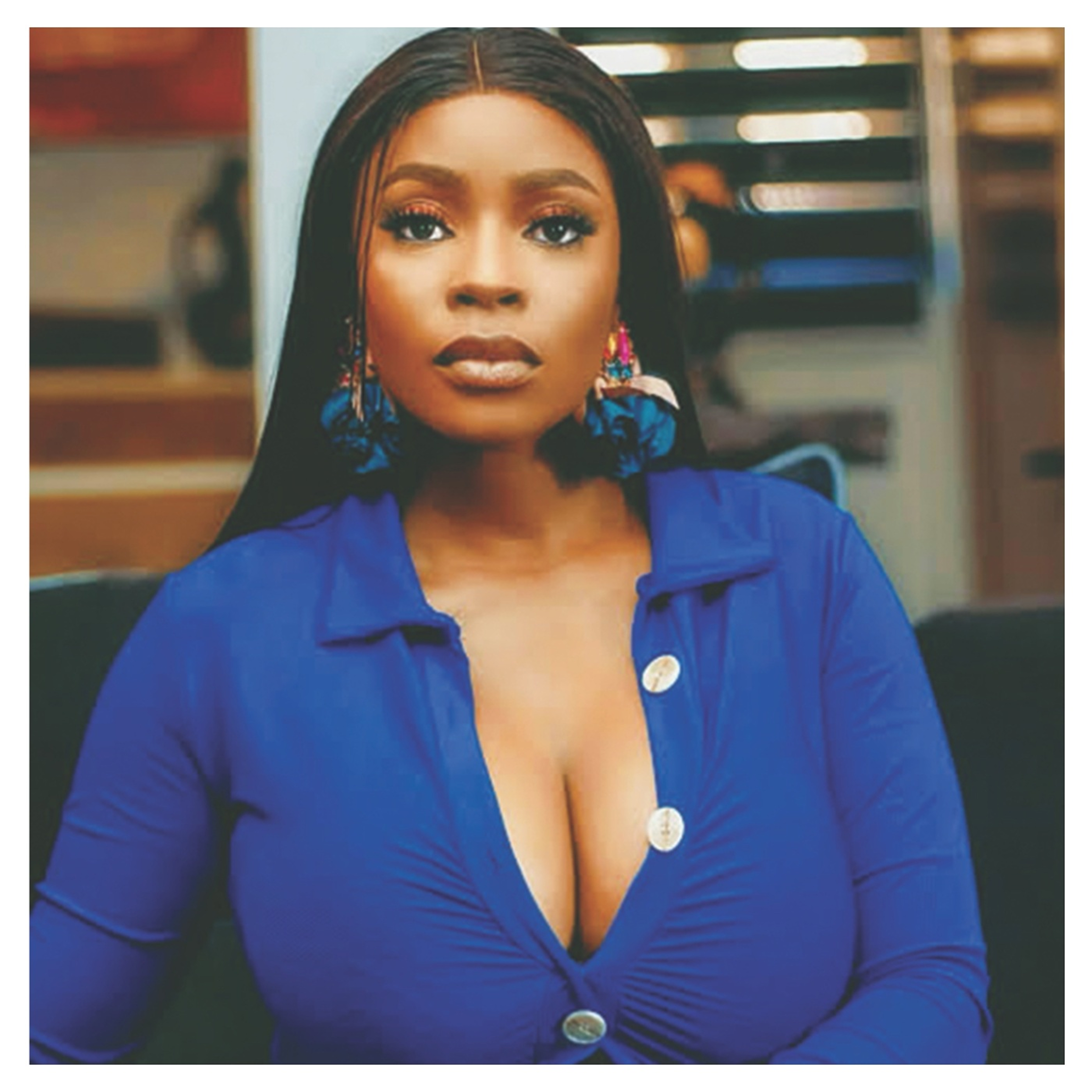 NOLLYWOOD ACTRESS BOLAJI OGUNMOLA THREATENS TO SUE AIRLINE OVER FLIGHT DELAYS, CANCELLATION IN EKITI